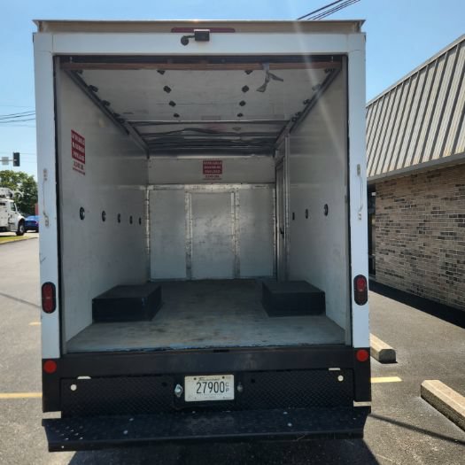 Used 2022 Ford Transit 350 DRW RWD image 9