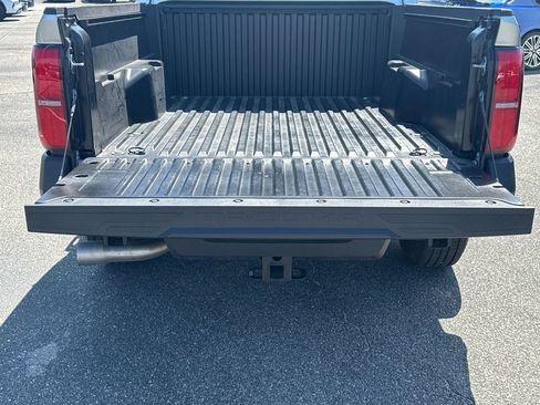 Used 2024 Toyota Tacoma SR image 18