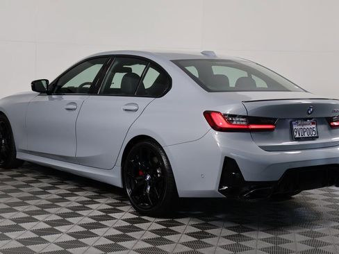 Used 2025 BMW M340i w/ Premium Package image 6