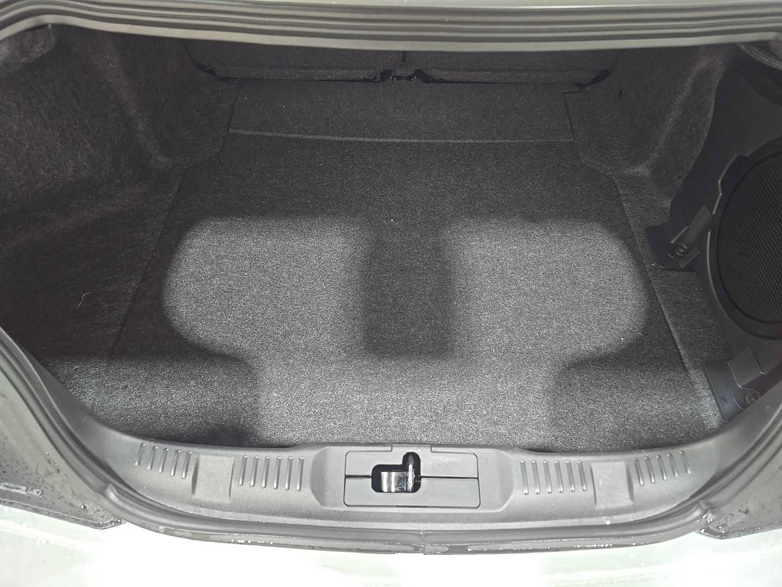Used 2021 Ford Mustang Mach 1 RWD image 9