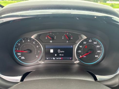 Used 2023 Chevrolet Traverse LT w/ LT Premium Package AWD/4WD image 18