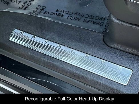 Used 2023 Cadillac Escalade ESV Premium Luxury image 23