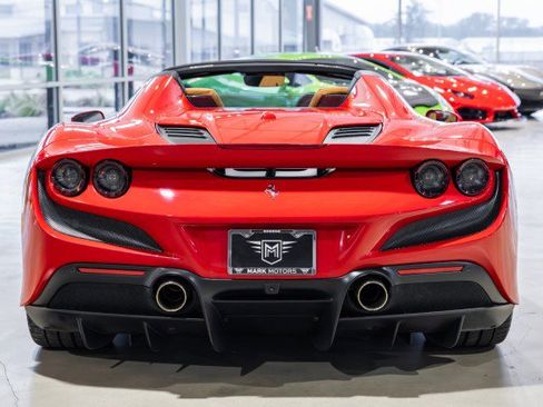 Used 2021 Ferrari F8 Tributo - PASSENGER DISPLAY - FRONT LI image 5