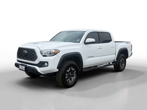 Used 2022 Toyota Tacoma TRD Off-Road image 1