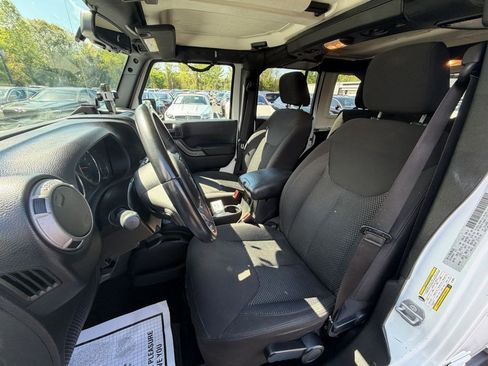Used 2016 Jeep Wrangler Unlimited Sport AWD/4WD image 10