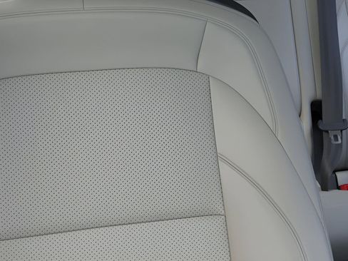New 2026 Lincoln Nautilus Premier w/ Jet Appearance Package AWD/4WD image 16