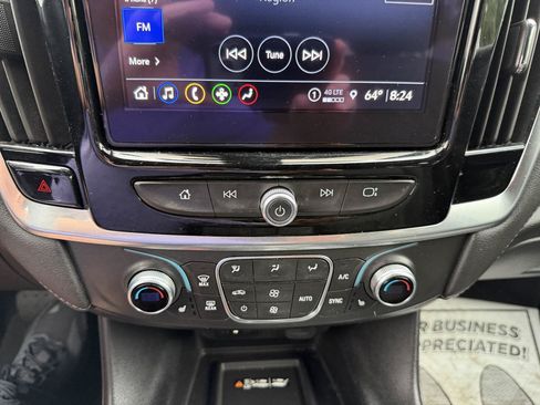 Used 2023 Chevrolet Traverse LT AWD/4WD image 15