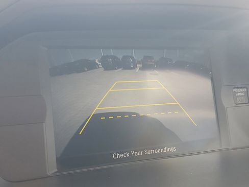 Used 2015 Honda Odyssey LX image 25