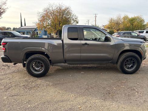 Used 2022 Nissan Frontier S image 6