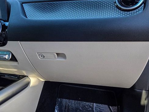 Used 2025 Mercedes-Benz GLA 250 4MATIC image 20