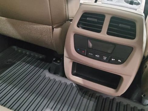 Used 2018 Honda Pilot EX-L image 19
