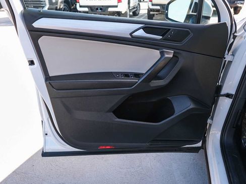 Used 2022 Volkswagen Tiguan S FWD image 21