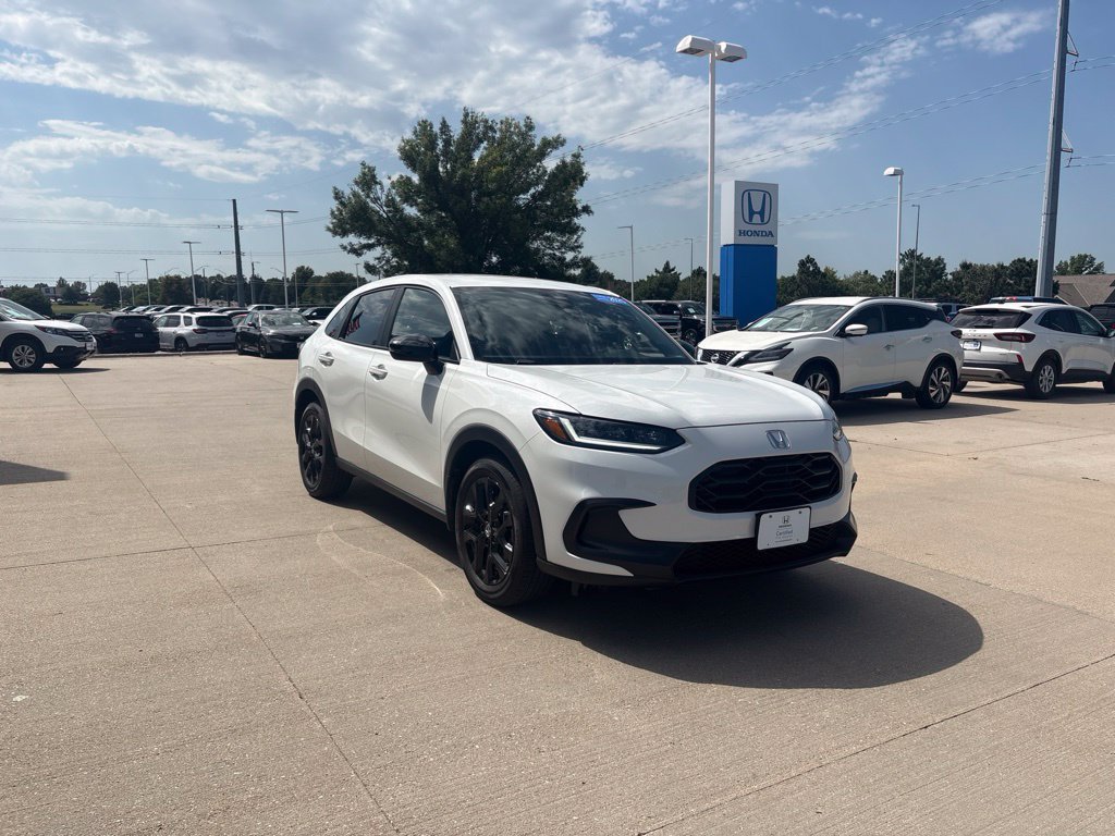 Certified 2025 Honda HR-V Sport image 3