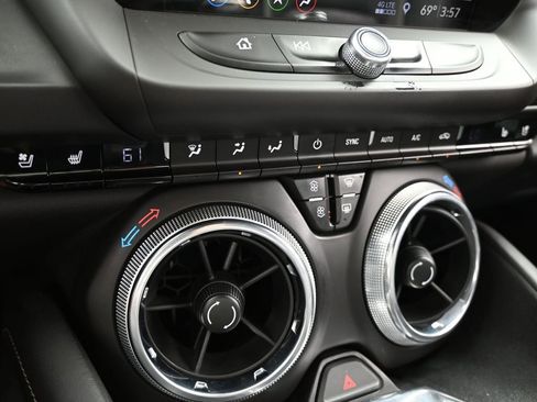 Used 2019 Chevrolet Camaro LT image 26