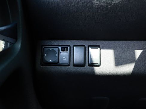 Used 2019 Nissan Frontier Desert Runner RWD image 15
