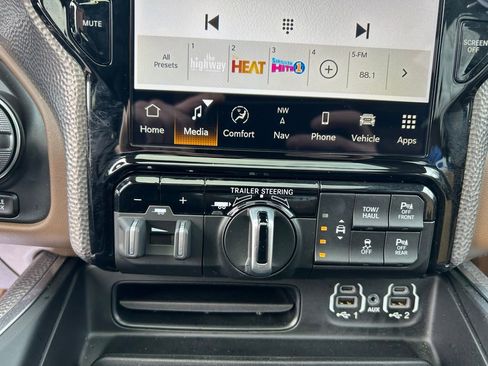 Used 2023 RAM 1500 Limited image 32