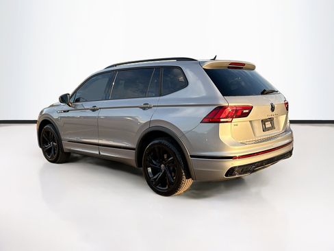 Used 2023 Volkswagen Tiguan SE R-Line image 5