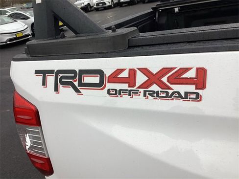 Used 2019 Toyota Tundra Limited image 23