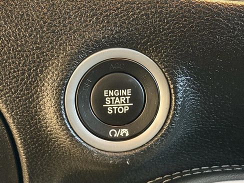 Used 2022 Dodge Challenger R/T w/ Blacktop Package image 23