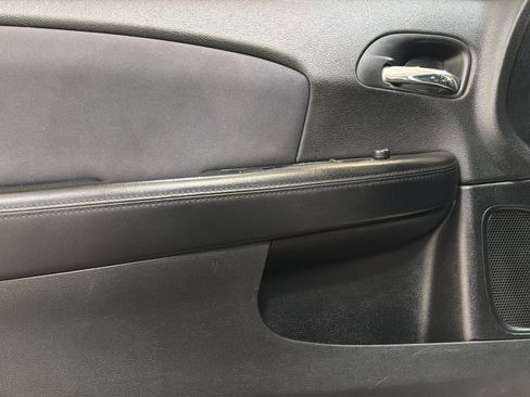 Used 2012 Chrysler 200 Touring image 20