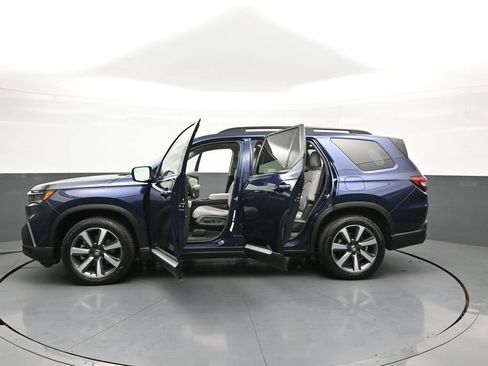 Certified 2024 Honda Pilot Touring image 46