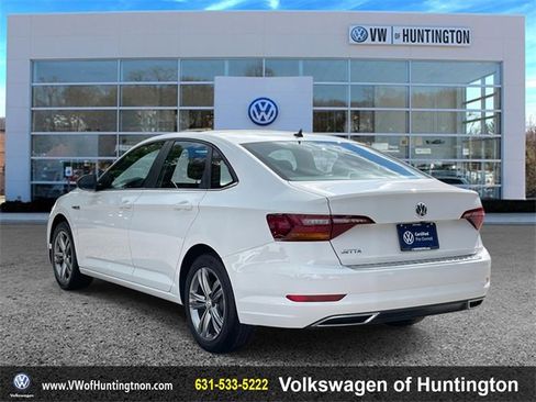 Certified 2019 Volkswagen Jetta R-Line w/ R-Line Cold Weather Package image 4