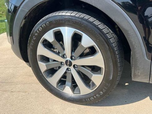 Used 2022 Kia Telluride S image 10