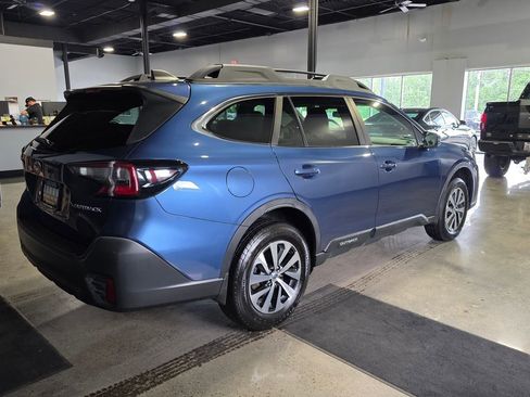 Used 2020 Subaru Outback Premium AWD/4WD image 4