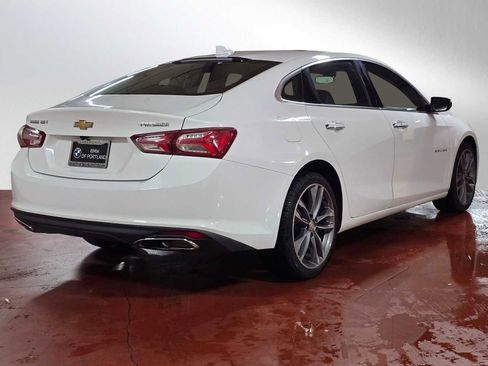 Used 2020 Chevrolet Malibu Premier image 3