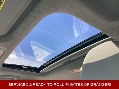 Used 2025 Hyundai Elantra SEL image 5