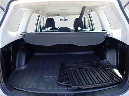 Used 2012 Subaru Forester 2.5X w/ Popular Pkg 1 AWD/4WD image 8
