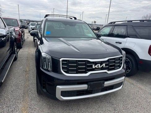 Used 2025 Kia Telluride S image 7