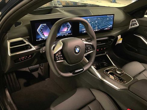 Used 2025 BMW 330i Sedan w/ Premium Package image 8