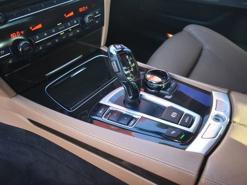 Used 2015 BMW 740i 740i Sedan 4D image 18