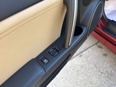 Used 2010 MAZDA MX-5 Miata Grand Touring w/ Premium Pkg RWD image 15