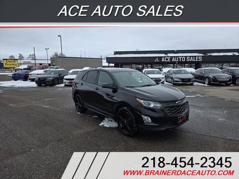 Used 2019 Chevrolet Equinox LT image 2