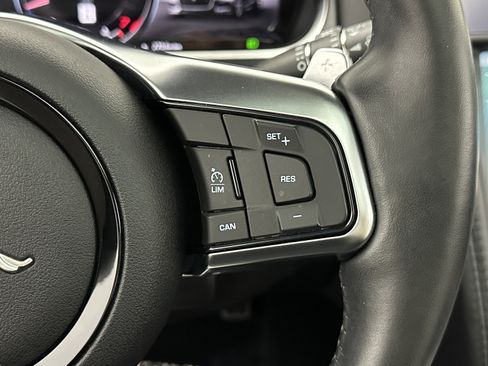 Used 2021 Jaguar F-TYPE Coupe image 24