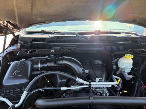 Used 2018 RAM 1500 Lone Star AWD/4WD image 12