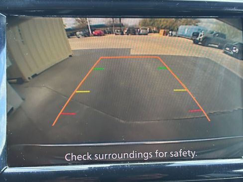 Used 2023 Nissan Murano SV image 9