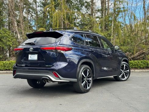 Used 2021 Toyota Highlander XSE AWD/4WD image 22