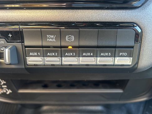 New 2026 RAM 3500 Tradesman w/ Chrome Appearance Group image 24