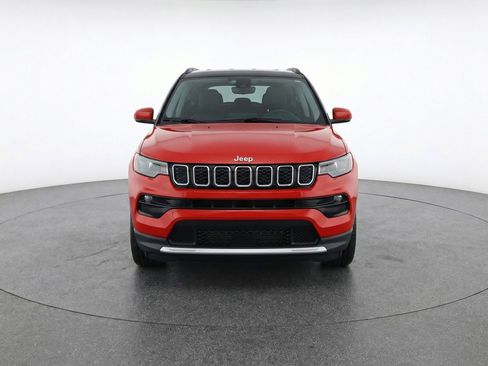 Used 2025 Jeep Compass Limited image 2