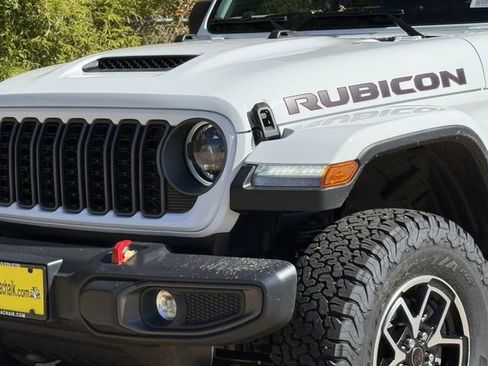 New 2026 Jeep Wrangler Unlimited Rubicon AWD/4WD image 8