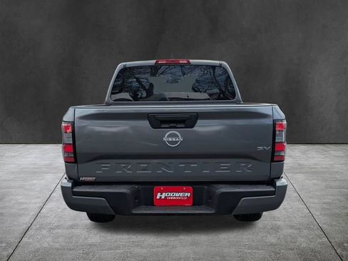 Used 2022 Nissan Frontier SV image 5