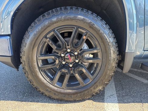 New 2026 GMC Sierra 1500 Elevation image 3