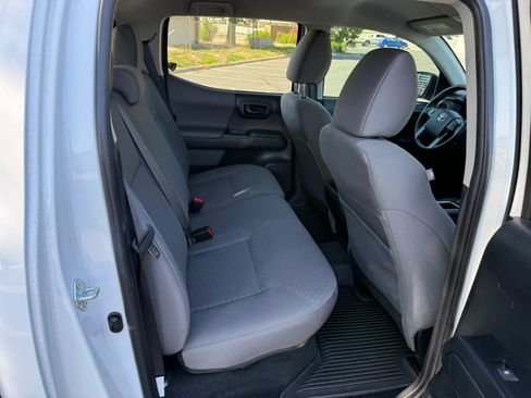Used 2023 Toyota Tacoma SR AWD/4WD image 21