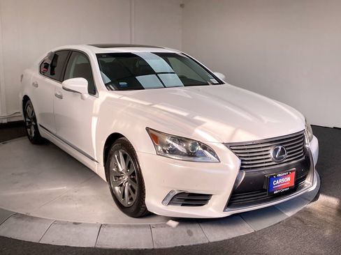 Used 2016 Lexus LS 460 image 7
