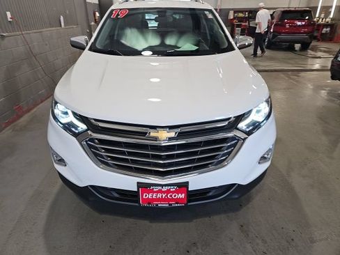 Used 2019 Chevrolet Equinox Premier w/ LPO, Floor Liner Package AWD/4WD image 8