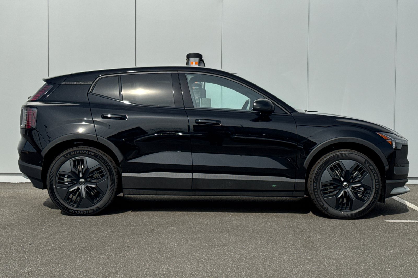 New 2026 Volvo EX30 Cross Country Ultra w/ Protection Package AWD/4WD image 6
