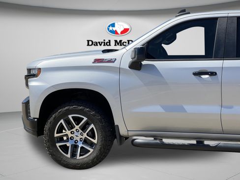 Used 2020 Chevrolet Silverado 1500 LT Trail Boss image 8
